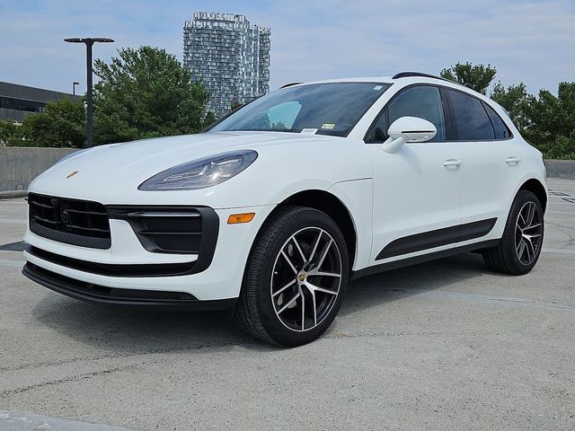 2024 Porsche Macan Base