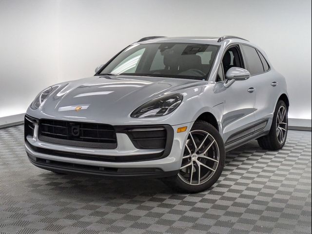 2024 Porsche Macan Base