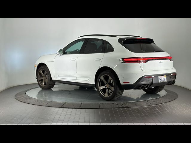 2024 Porsche Macan Base