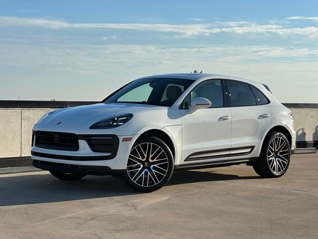 2024 Porsche Macan Base