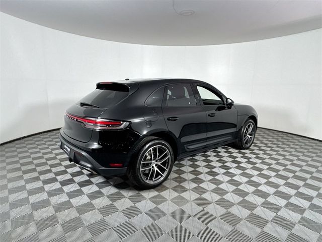 2024 Porsche Macan Base