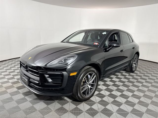 2024 Porsche Macan Base