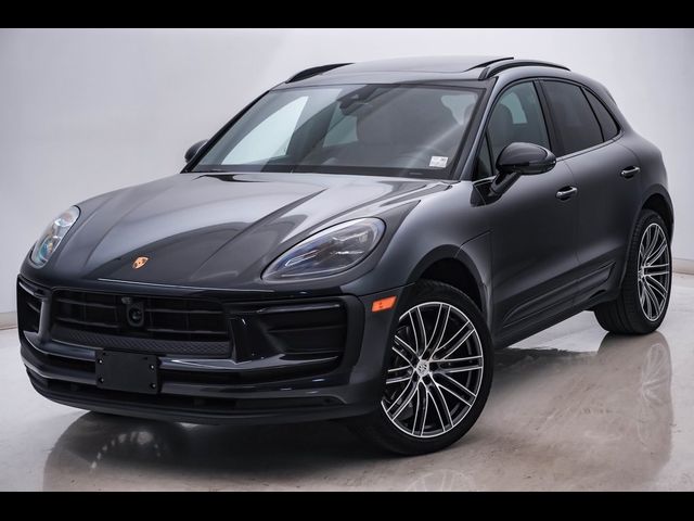 2024 Porsche Macan 