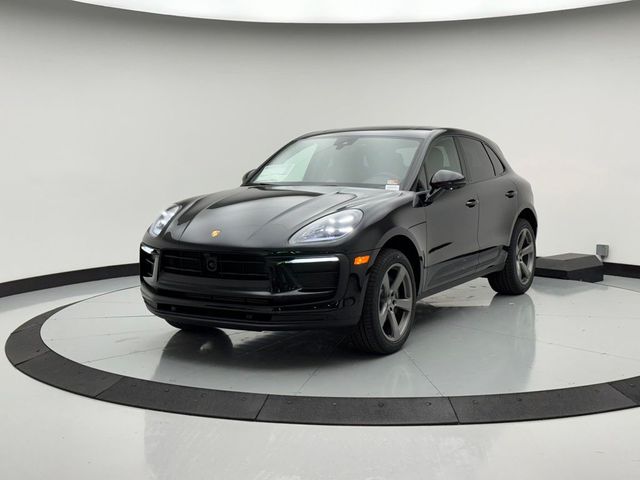 2024 Porsche Macan Base