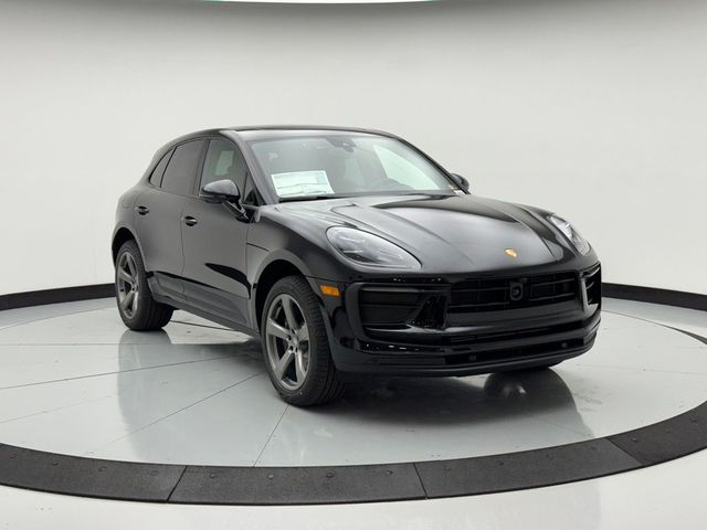 2024 Porsche Macan Base