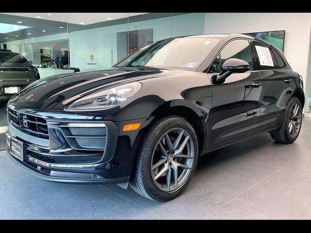 2024 Porsche Macan Base