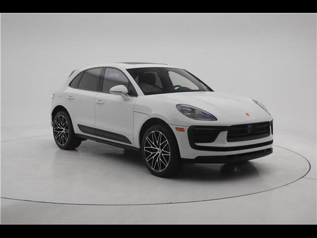 2024 Porsche Macan Base