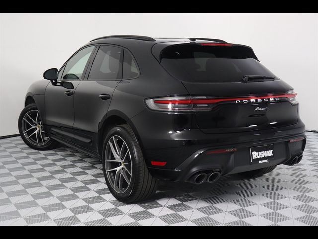 2024 Porsche Macan Base