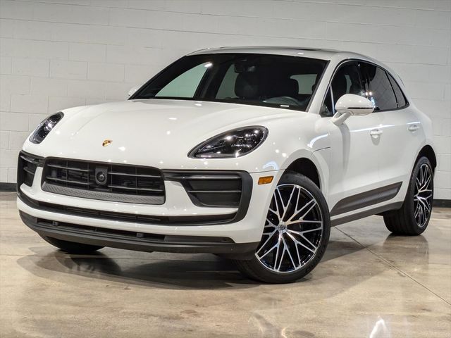 2024 Porsche Macan Base