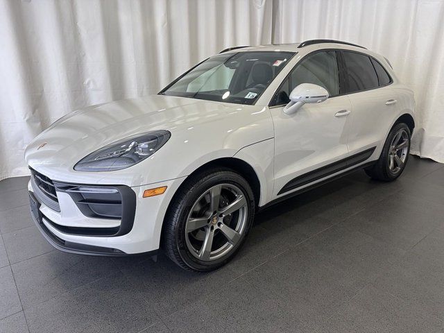 2024 Porsche Macan Base