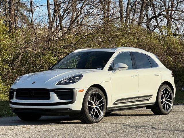 2024 Porsche Macan Base