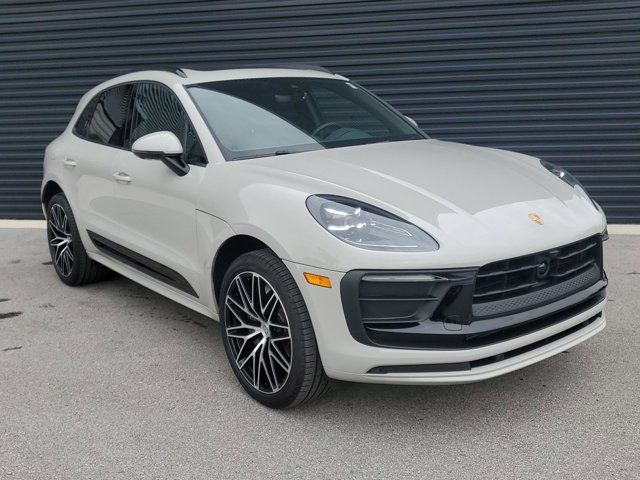 2024 Porsche Macan Base