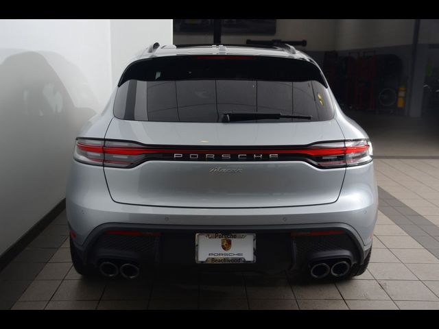 2024 Porsche Macan Base