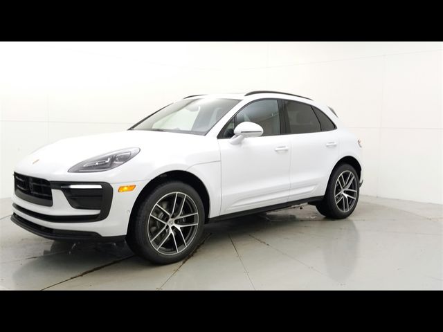 2024 Porsche Macan 