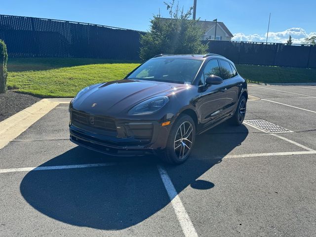 2024 Porsche Macan Base