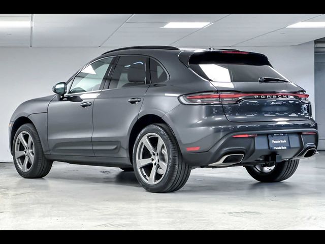 2024 Porsche Macan Base