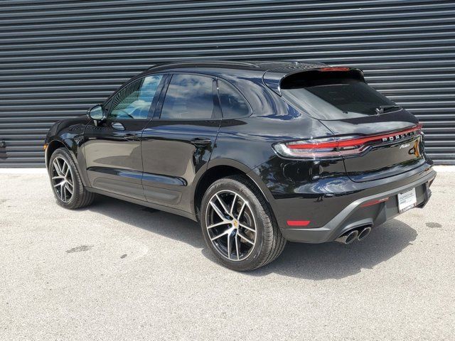 2024 Porsche Macan Base