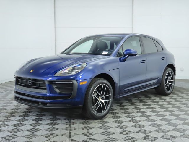 2024 Porsche Macan Base