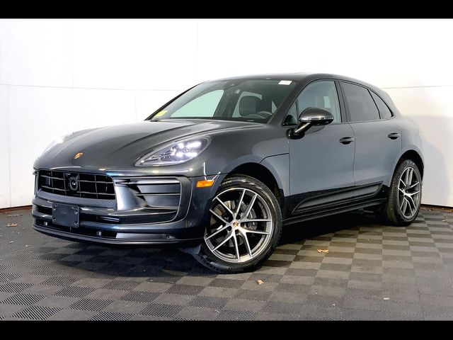 2024 Porsche Macan Base