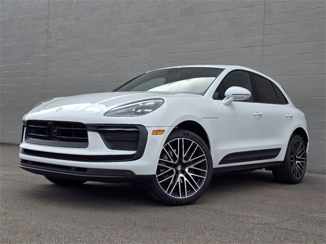 2024 Porsche Macan Base