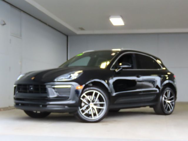 2024 Porsche Macan 