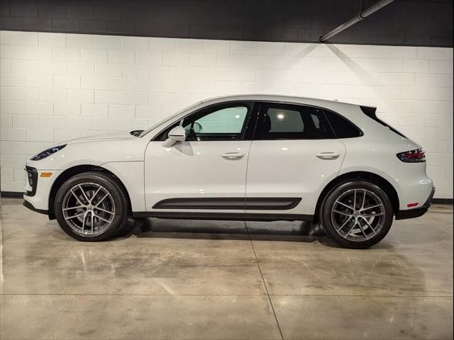 2024 Porsche Macan Base