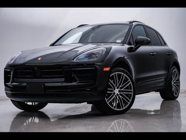 2024 Porsche Macan Base