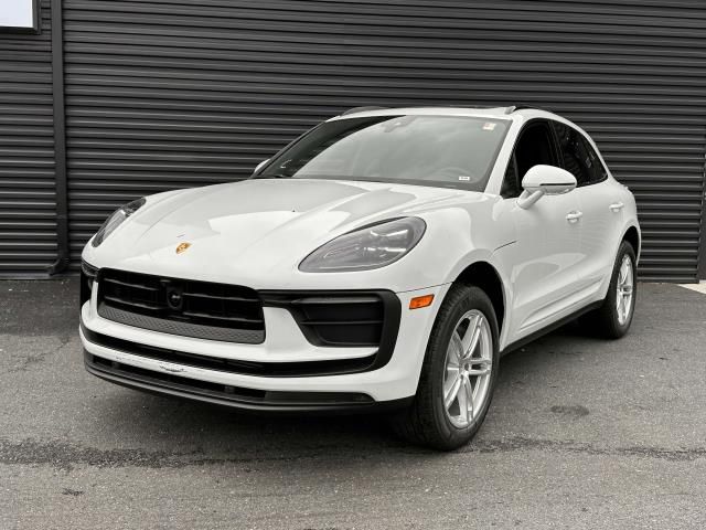 2024 Porsche Macan T