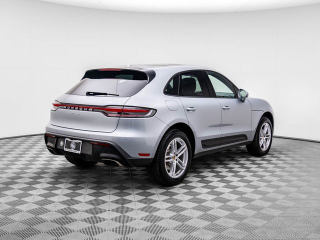 2024 Porsche Macan Base