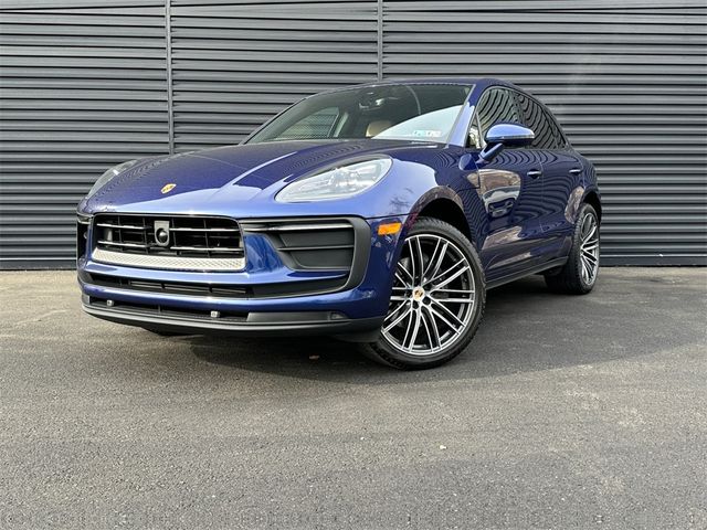 2024 Porsche Macan 