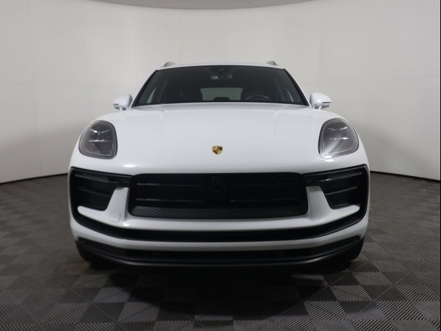 2024 Porsche Macan 