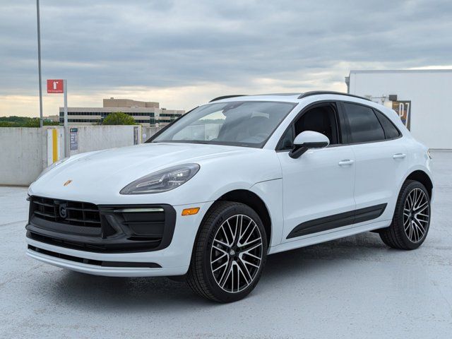 2024 Porsche Macan Base