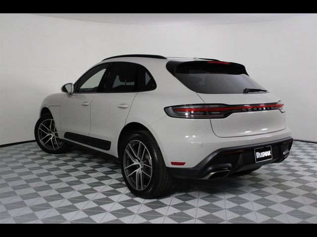 2024 Porsche Macan Base