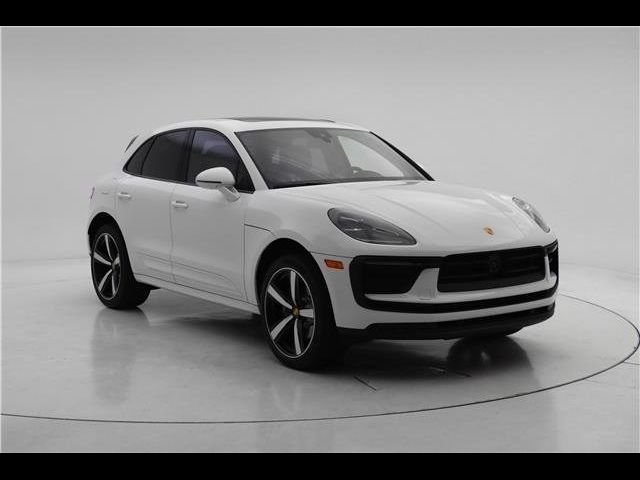 2024 Porsche Macan Base