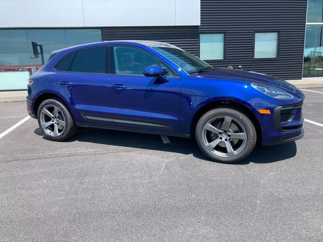 2024 Porsche Macan Base