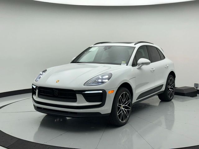 2024 Porsche Macan Base