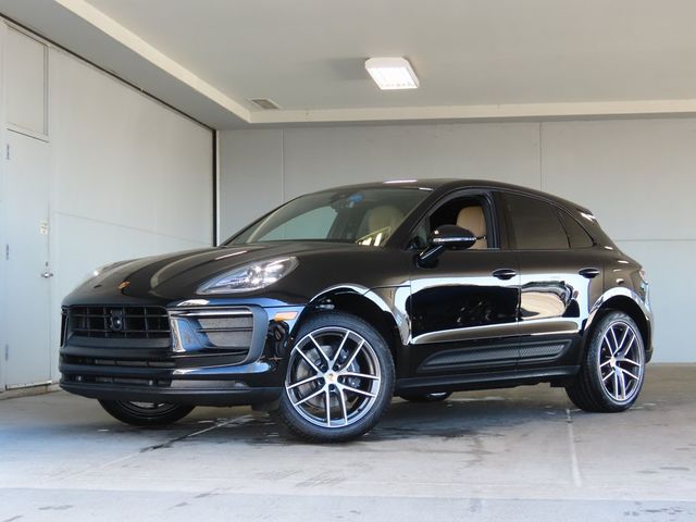 2024 Porsche Macan Base