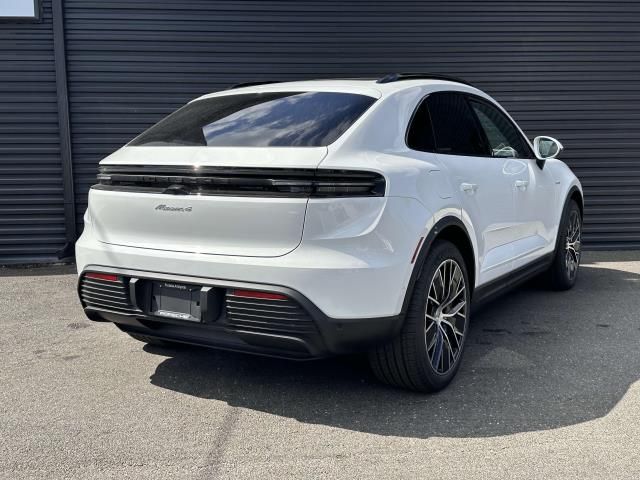 2024 Porsche Macan Electric 4