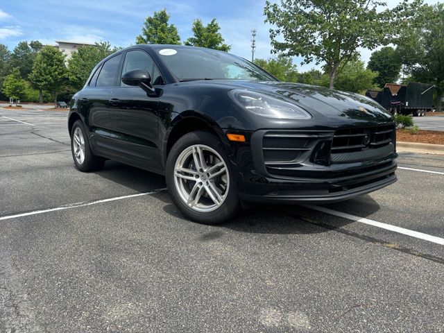 2024 Porsche Macan Base