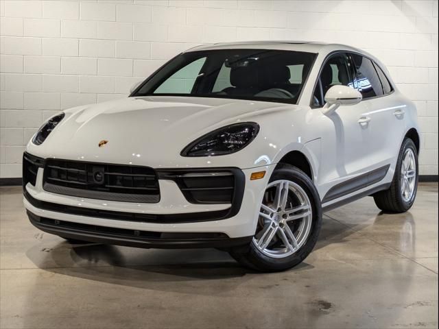 2024 Porsche Macan Base