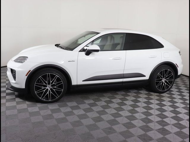 2024 Porsche Macan Electric 4