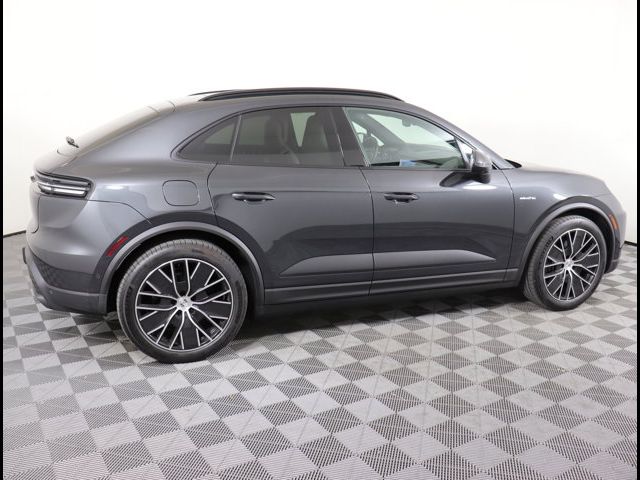 2024 Porsche Macan Electric 4