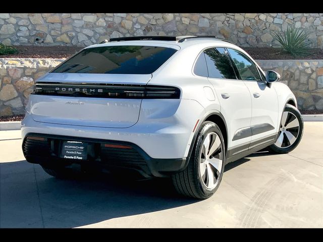 2024 Porsche Macan Electric 4