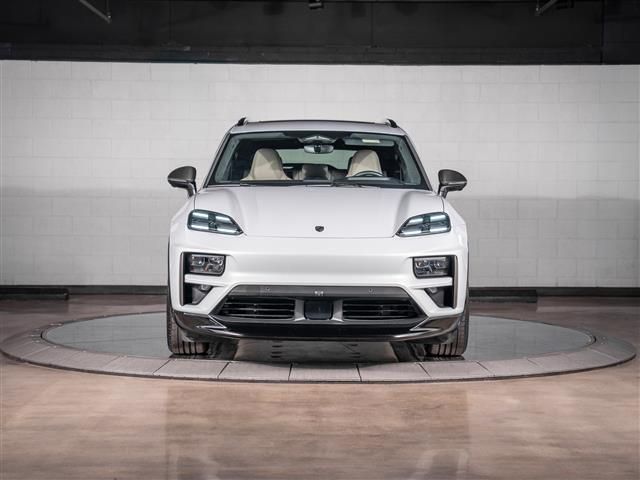 2024 Porsche Macan Electric Turbo