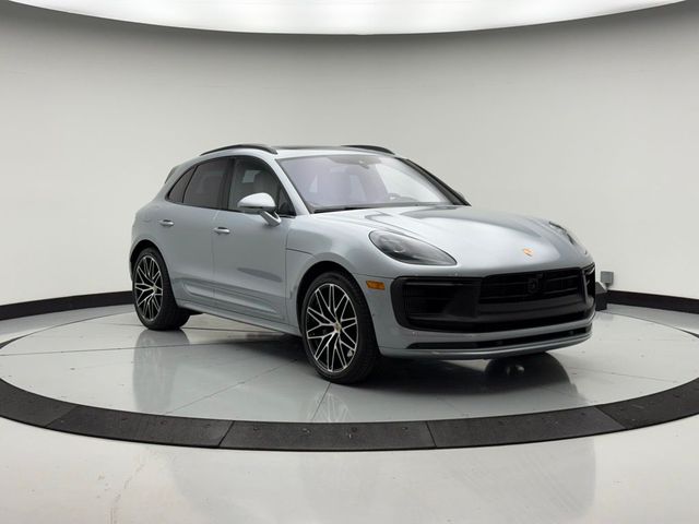 2024 Porsche Macan GTS