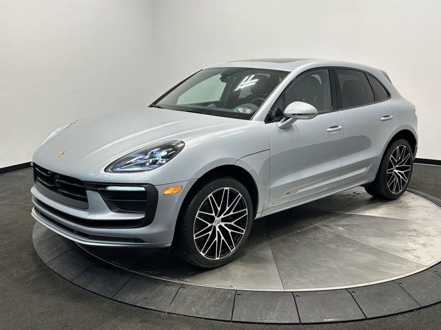 2024 Porsche Macan Base