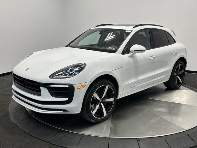 2024 Porsche Macan Base