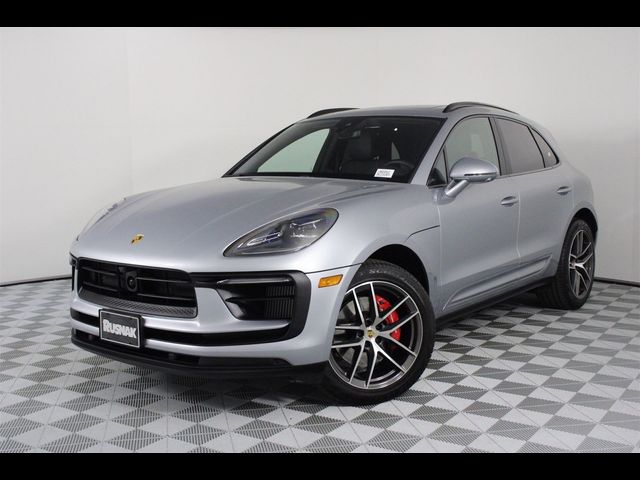 2024 Porsche Macan S