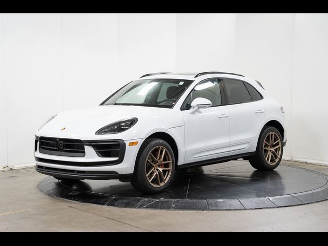 2024 Porsche Macan S