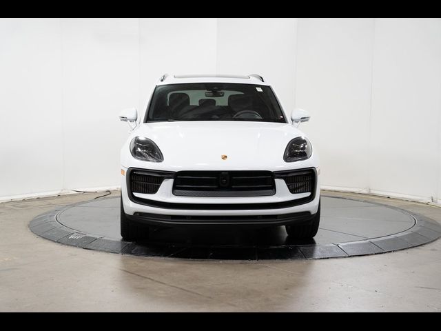 2024 Porsche Macan S